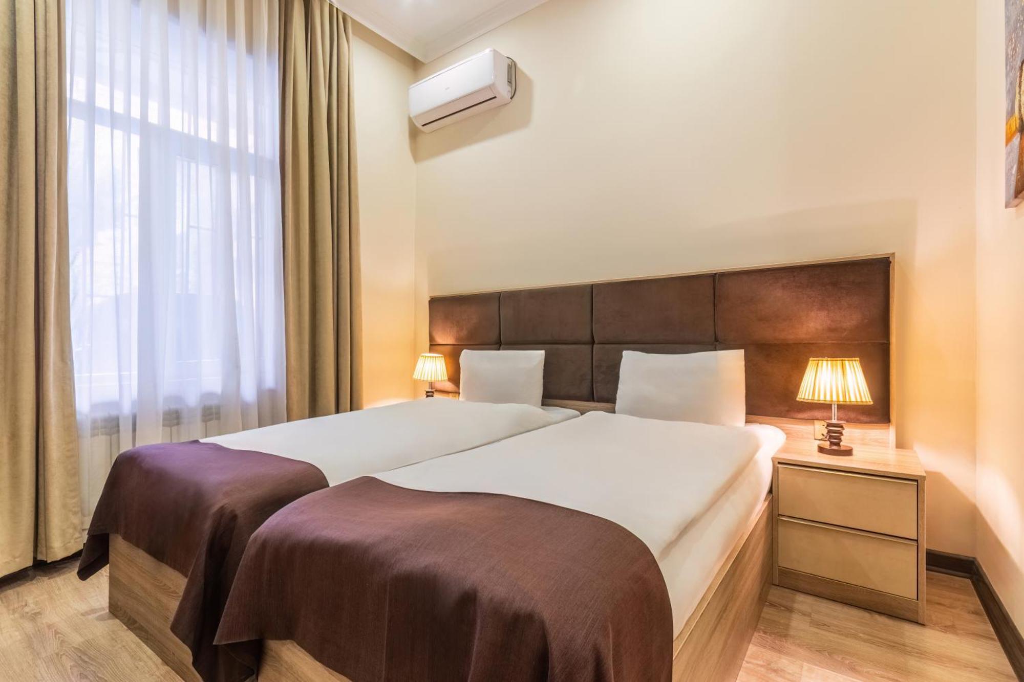 Deluxe Hotel Baku Ngoại thất bức ảnh