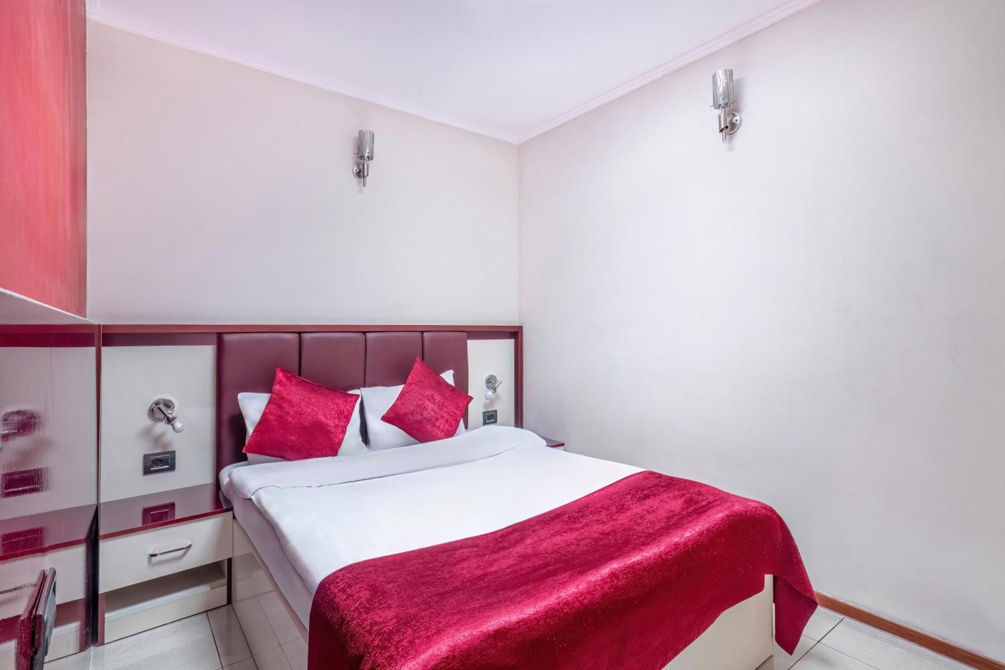 Deluxe Hotel Baku Ngoại thất bức ảnh